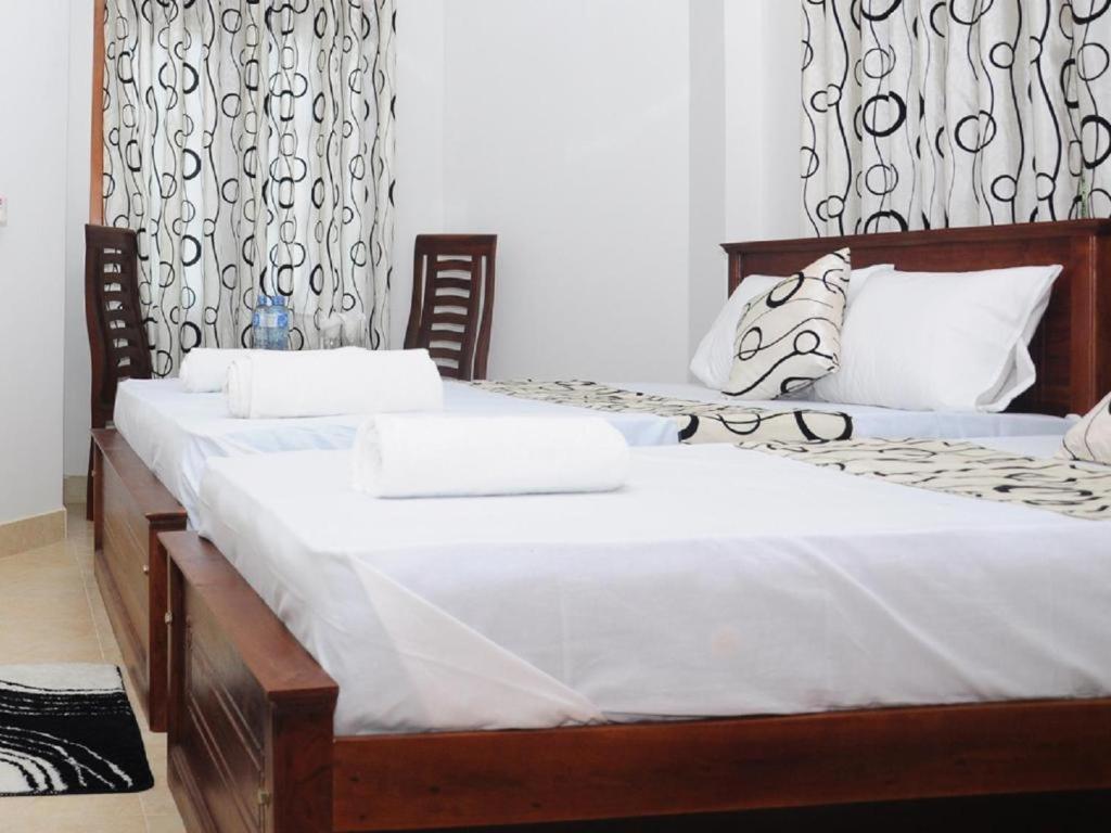 Hotel Sihilro Regency Udawalawe Exterior foto