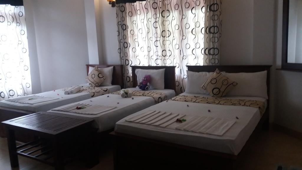Hotel Sihilro Regency Udawalawe Exterior foto